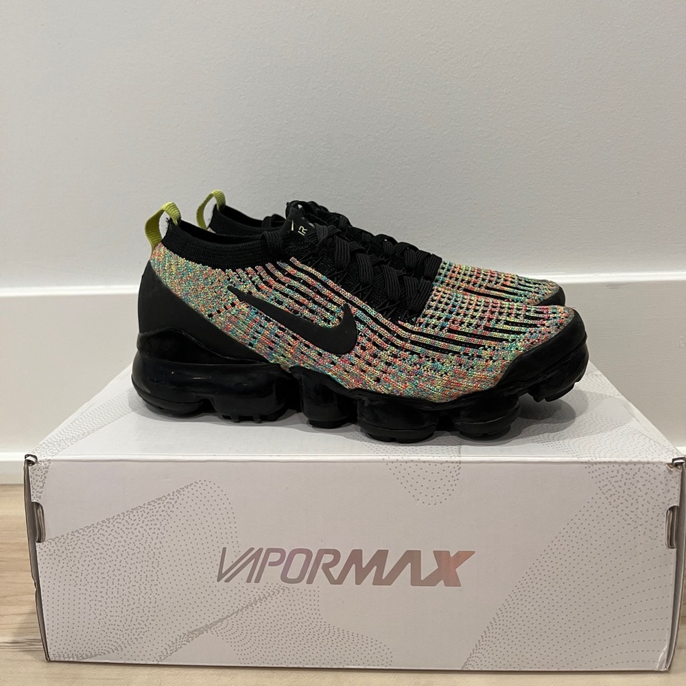 Nike Women’s VaporMax Flyknit 3